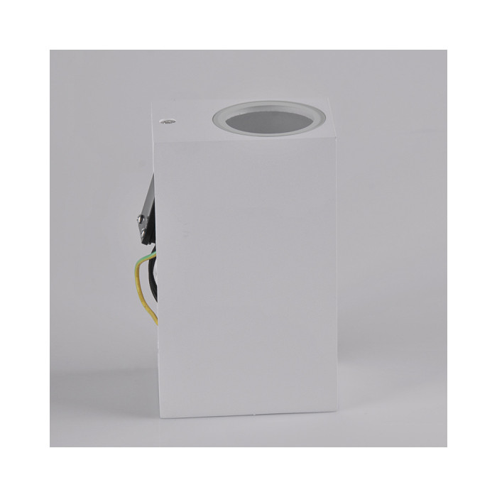 Вуличний світильник Goldlux 313362 Boston GU10 2x10W IP44 WH (014316)
