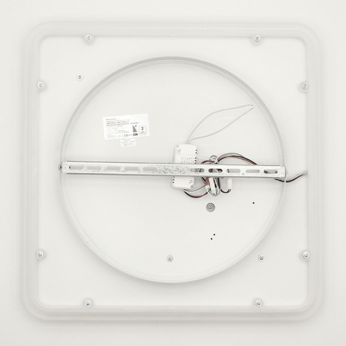 Світильник світлодіодний стельовий ISLAND 70W S 460/460 ON/OFF WHITE 220V IP20